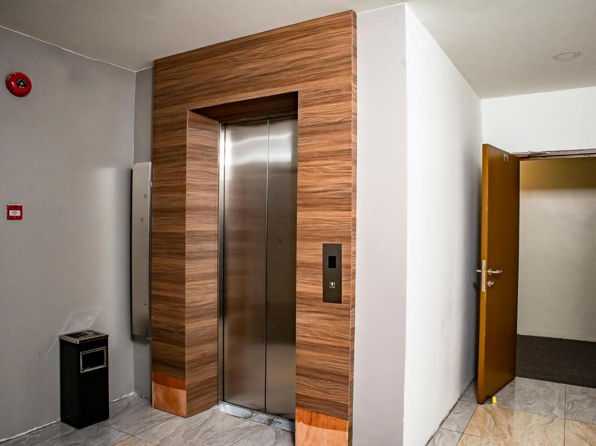 סיבו Oyo 90105 Towermas Hotel מראה חיצוני תמונה
