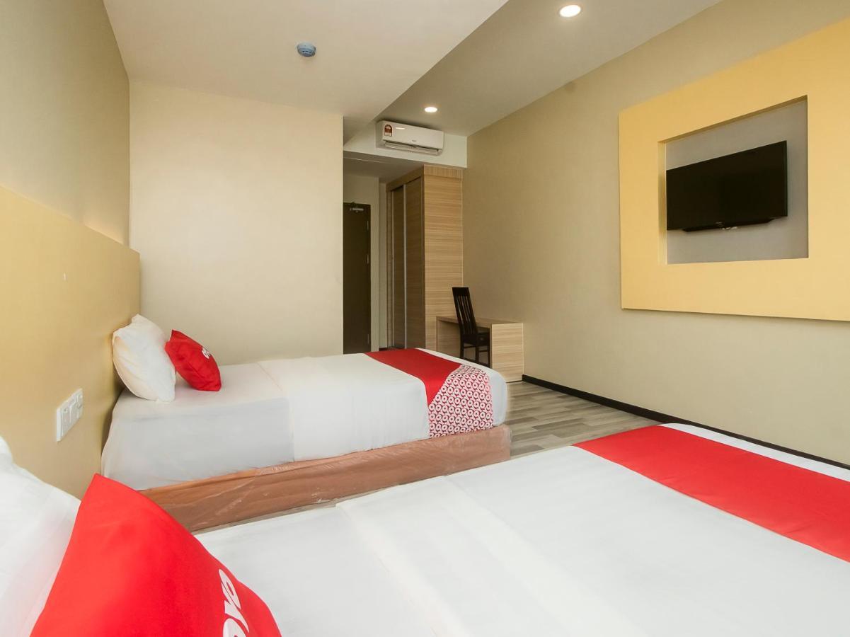 סיבו Oyo 90105 Towermas Hotel מראה חיצוני תמונה